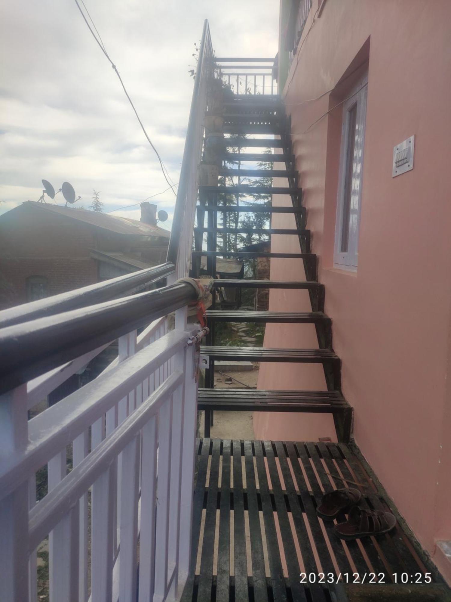 Tree Valley Homestay Chail Εξωτερικό φωτογραφία