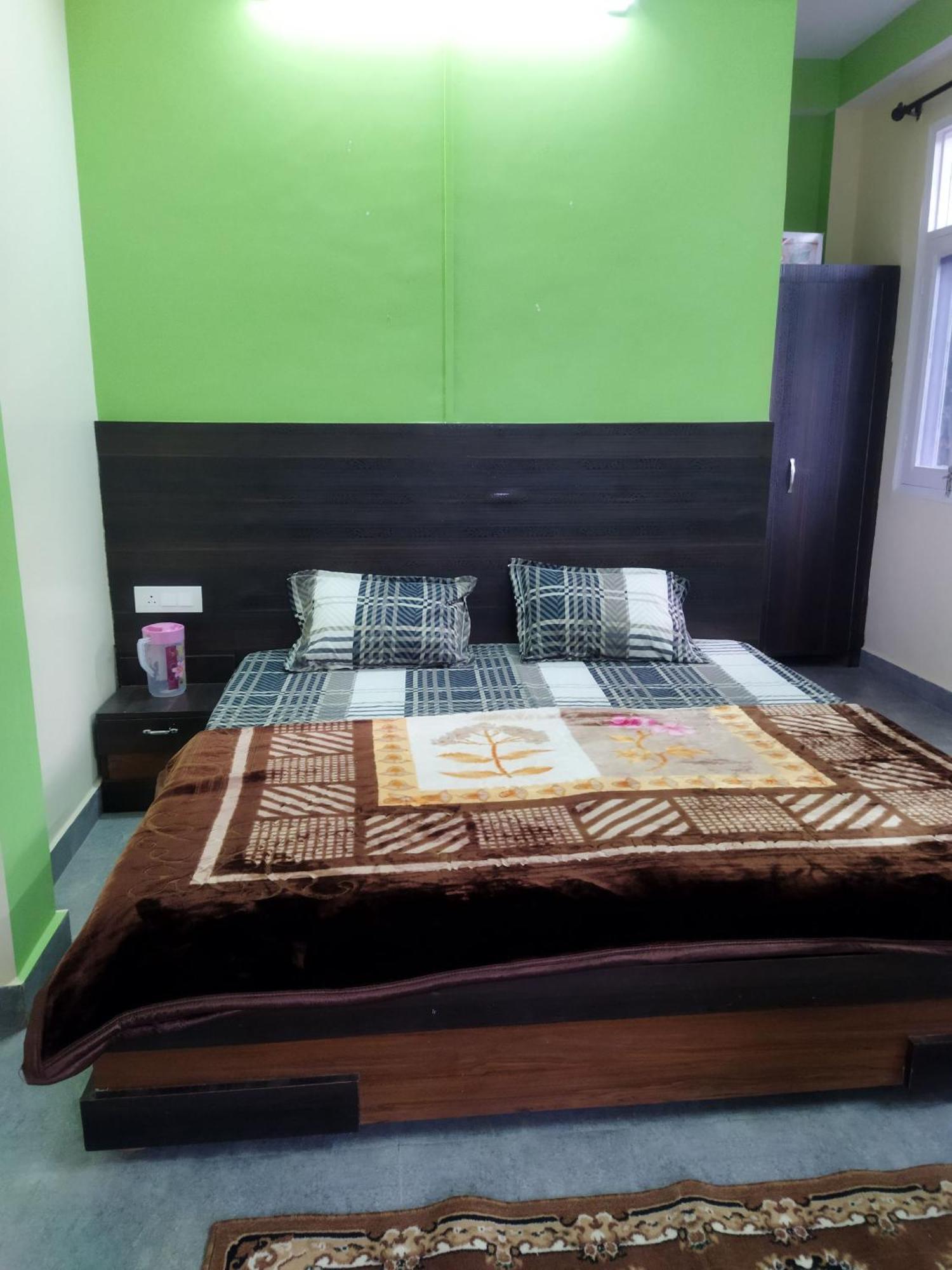 Tree Valley Homestay Chail Εξωτερικό φωτογραφία