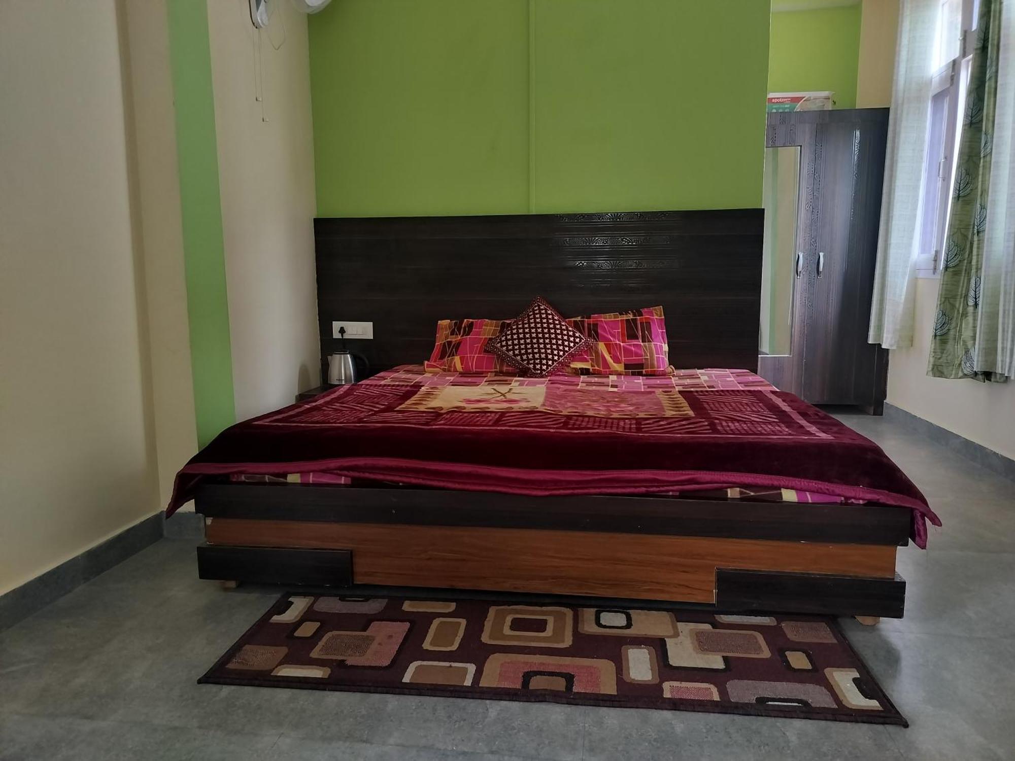 Tree Valley Homestay Chail Εξωτερικό φωτογραφία