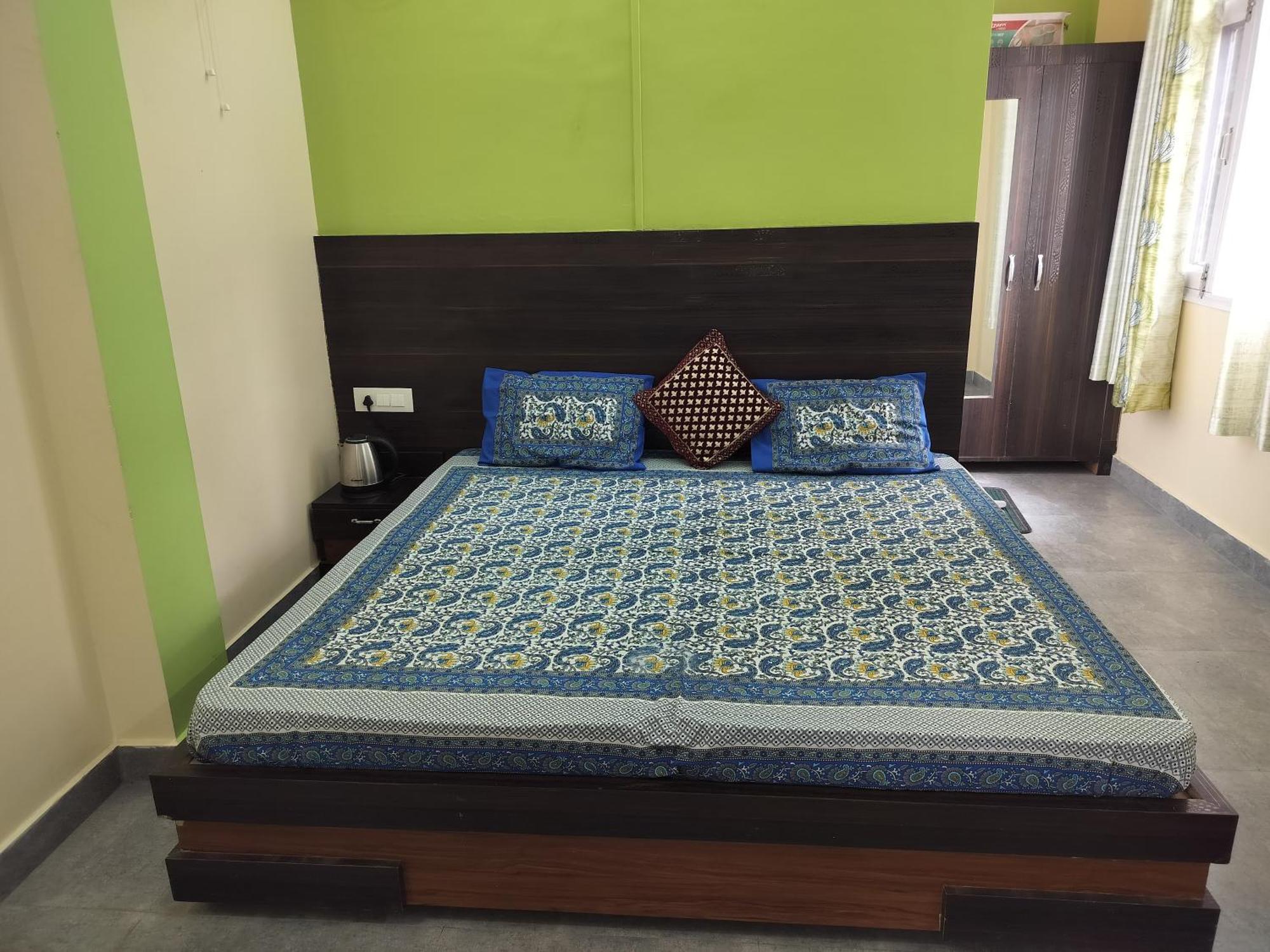Tree Valley Homestay Chail Εξωτερικό φωτογραφία